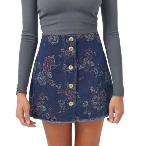 Urban Outfitters Dresses & Skirts - NWT Urban Outfitters Floral Denim Mini Skirt